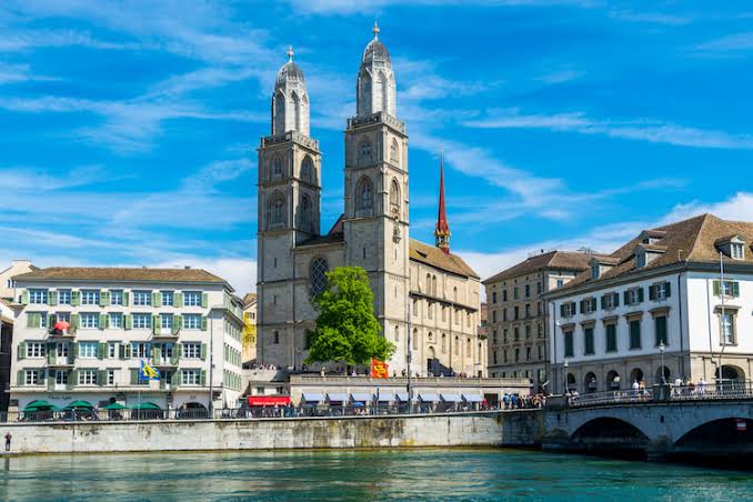 DAY 2 Grossmünster
