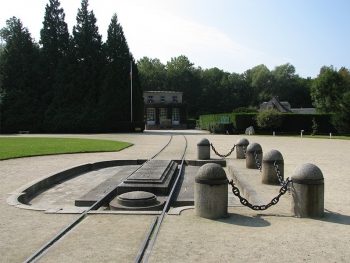 fr_0001_Day 9 - Compiegne